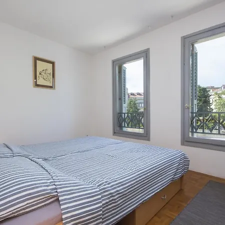 By The Sea - 13401 Apartment Pula